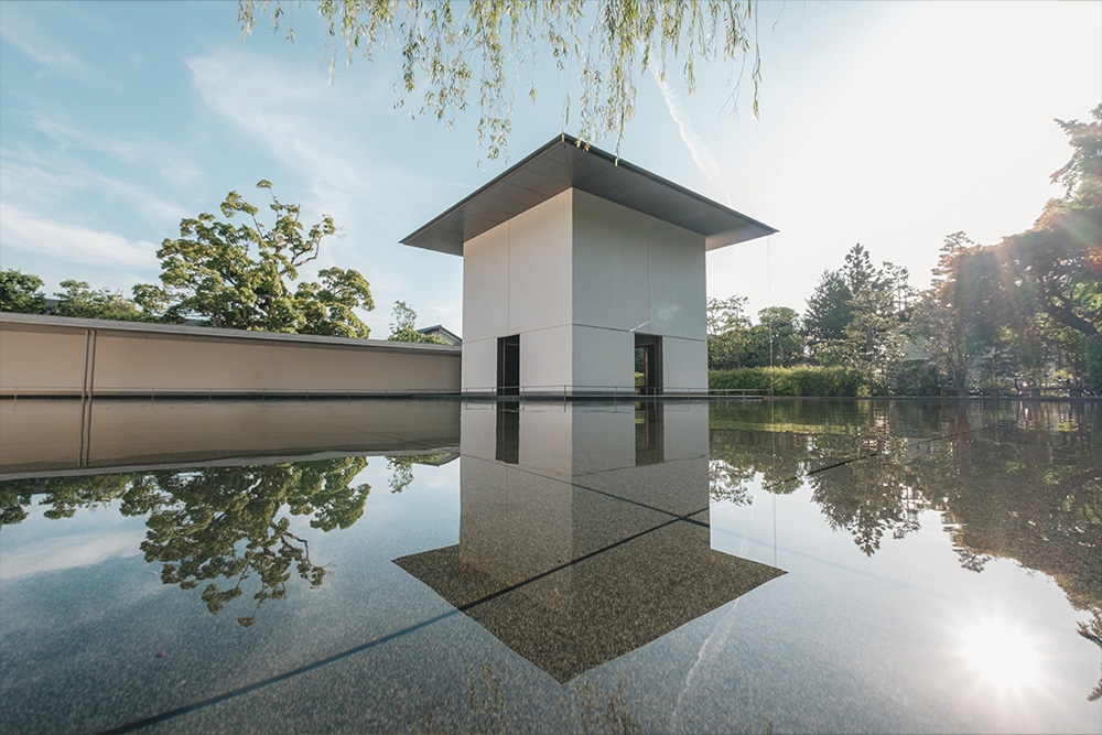 鈴木大拙館　建築　観光　旅行